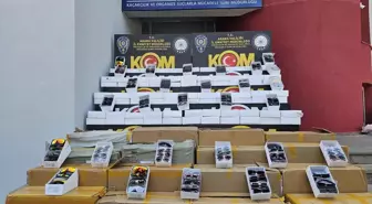 Adana'da Gümrük Kaçağı Cep Telefonu ve Gözlük Operasyonu