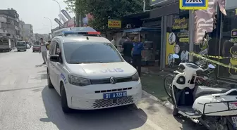 Annesini bıçaklayıp boğazını kesti