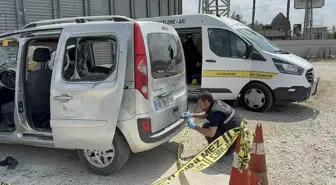Adana'da Kavga: 2 Kişi Silahla Yaralandı