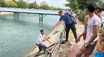 Boğulma Tehlikesine Karşı Önlem: Çocuklar Yüzme Havuzuna Götürüldü