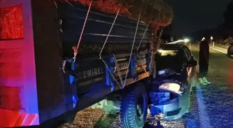 Kozan'da Traktöre Çarpan Otomobilin Sürücüsü Yaralandı