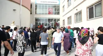 Adana, Mersin, Hatay ve Osmaniye'de LGS heyecanı yaşandı