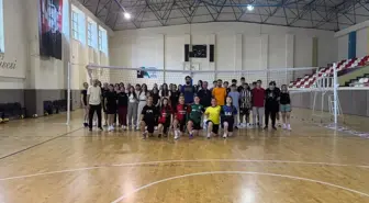 Afyon Lisesi'nde Yaz Spor Okulu Açıldı