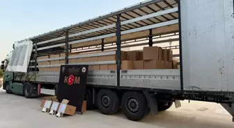 Dinar'da 4 Milyon 300 Bin Kaçak Makaron Ele Geçirildi