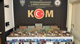Afyonkarahisar'da Kaçak Tütün Operasyonu: 6 Bin Makaron ve 332 Paket Nargile Tütünü Ele Geçirildi