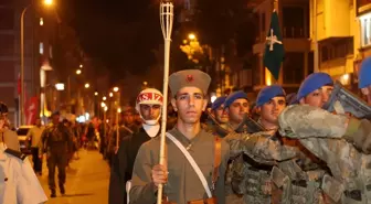 Afyonkarahisar'da Zafer Bayramı Fener Alayı Coşkusu