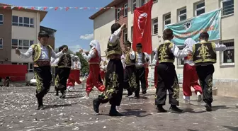 Selçuklu İlkokulu'nda Geleneksel Bahar Şenliği Coşkusu