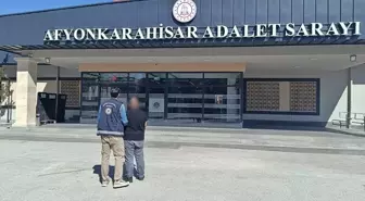 Afyonkarahisar'da Göçmen Kaçakçılığı Şüphelisi Tutuklandı