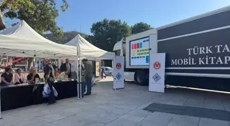 Afyonkarahisar'da Türk Tarih Kurumu Mobil Mağazası Açıldı