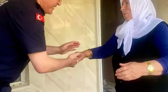 Afyonkarahisar İl Jandarma Komutanı Jandarma Albay Yağan'dan şehit ailesine ziyaret