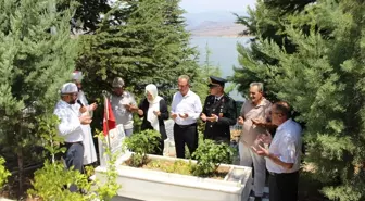 Ağın'da 15 Temmuz şehidi kabri başında anıldı