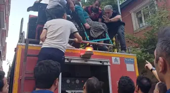 Ağrı'da Yangın: 15 Kişi Dumandan Etkilendi