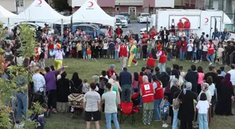 Ağrı'da Çocuklar Şenlikte Eğlendi ve Açık Havada Sinema Keyfi Yaşadı