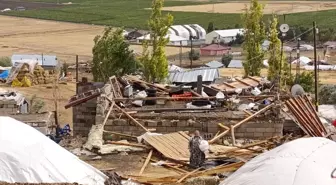 Ağrı'da Fırtına 44 Evin ve 30 Ahırın Çatısını Uçurdu