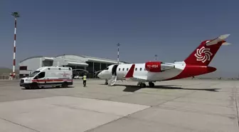 Ağrı'da Kalp Rahatsızlığı Olan Bebek Ambulans Uçakla Ankara'ya Sevk Edildi