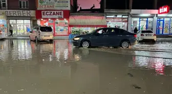Diyadin'de Sağanak Yağış Hayatı Olumsuz Etkiledi