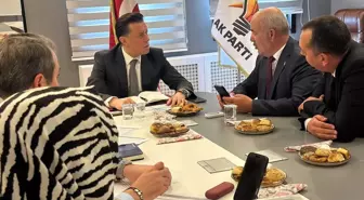 Nebi Hatipoğlu, Halk Günü Programında Vatandaşlarla Bir Araya Geldi