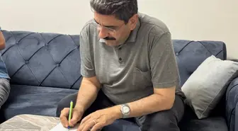 AK Parti Sivas'ta Yeni Üyeler Kazandırmak için Kapı Kapı Dolaşıyor