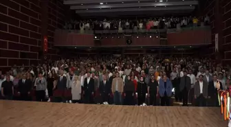 Türkiye'nin Adımları, Sesleri ve Renkleri: Akşehir'de Halk Oyunları Gösterisi