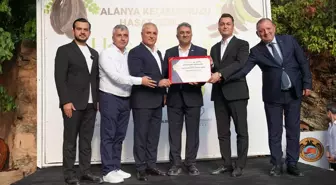 Alanya'da Keçiboynuzu Hasat Şenliği Düzenlendi