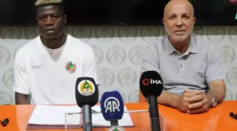 Alanyaspor, Maestro ile 4 Yıllık Sözleşme İmzaladı