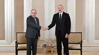 Azerbaycan ve Ermenistan Liderleri Abu Dabi'de Barış Görüşmesi Yapıyor