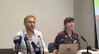 Almanya'da Hükümet Yetkililerine Suç Duyurusu