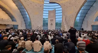 Almanya'da Kurban Bayramı namazı kılındı