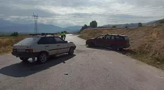 Suluova'da Otomobil Kazası: 4 Yaralı