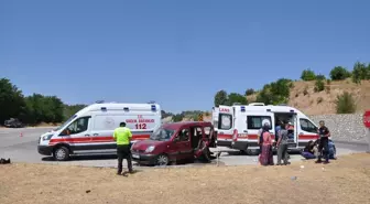 Gümüşhacıköy'de Trafik Kazası: 10 Yaralı