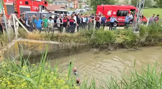 Amasya'da 11 Yaşındaki Çocuğun Sulama Kanalına Düşmesi Üzerine Arama Kurtarma Çalışmaları Başlatıldı