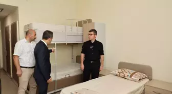Amasya Valisi Önder Bakan, Öğrenci Yurdunu Ziyaret Etti