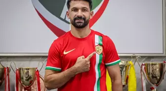 Amed Sportif, Celal Hanalp'ı Transfer Etti