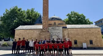 Ampute Futbol Milli Takımı Kırşehir'deki Kampını Dua ile Tamamladı