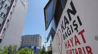 AA Çalışanları Türk Kızılay'a Kan Bağışında Bulundu