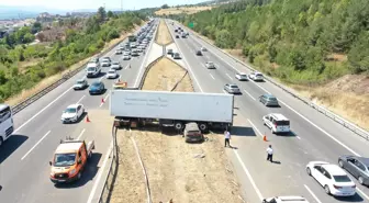 Anadolu Otoyolu'nda Tır ile Otomobil Çarpıştı: 1 Yaralı