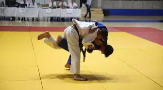 Anadolu Yıldızlar Ligi Judo Müsabakaları Siirt'te Başladı
