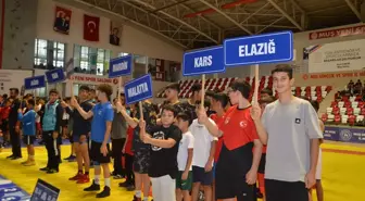 Muş'ta Anadolu Yıldızlar Ligi Güreş Müsabakaları Başladı