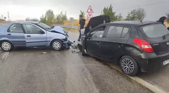 Çubuk'ta Trafik Kazası: 6 Yaralı