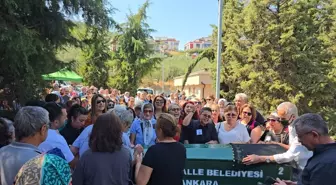 Bıçaklanarak Hayatını Kaybeden Başak Gürkan Arslan Toprağa Verildi
