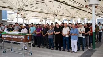 Ankara'da Kavga Sonucu Hayatını Kaybeden Kadın Toprağa Verildi