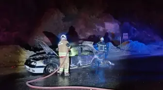 Antakya'da İki Otomobilde Yangın Çıktı