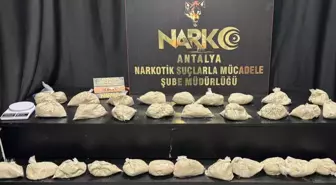 Antalya'da Uyuşturucu Operasyonu: 15 Kilogram Eroin Ele Geçirildi