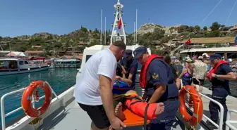 Kaleköy'de Yaralanan Kişi, Sahil Güvenlik Ekiplerince Tahliye Edildi