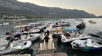 Kumluca'da Amatör Balıkçılar Büyük Balık İçin Yarışıyor