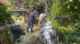Antalya'da Gecekonduda Yangın Çıktı