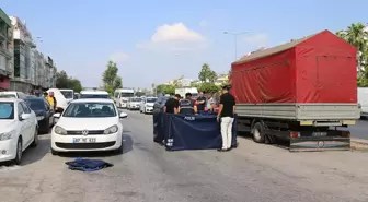 Antalya'da Araçta Bir Kişi Ölü Bulundu