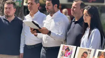 Antalya'da 'Boş Sıralar' etkinliğiyle Gazze'de yaşamını yitiren çocuklar anıldı