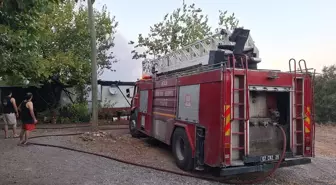 Antalya'da Müstakil Evde Yangın: Ev Kullanılamaz Hale Geldi