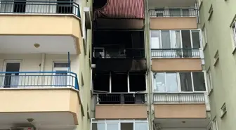 Antalya'da Apartman Dairesinde Yangın: 6 Kişi Hastaneye Kaldırıldı